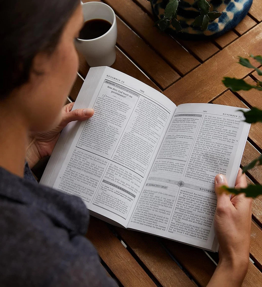 The Charles F. Stanley Life Principles Daily Bible